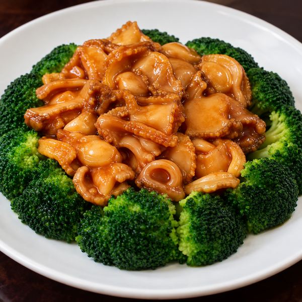 Braised Abalone Slices with Broccoli