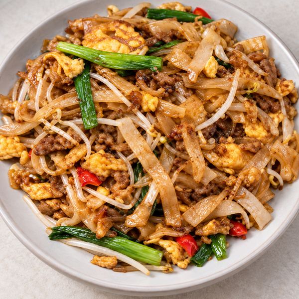 Stir-Fried Rice Noodles with Eggs